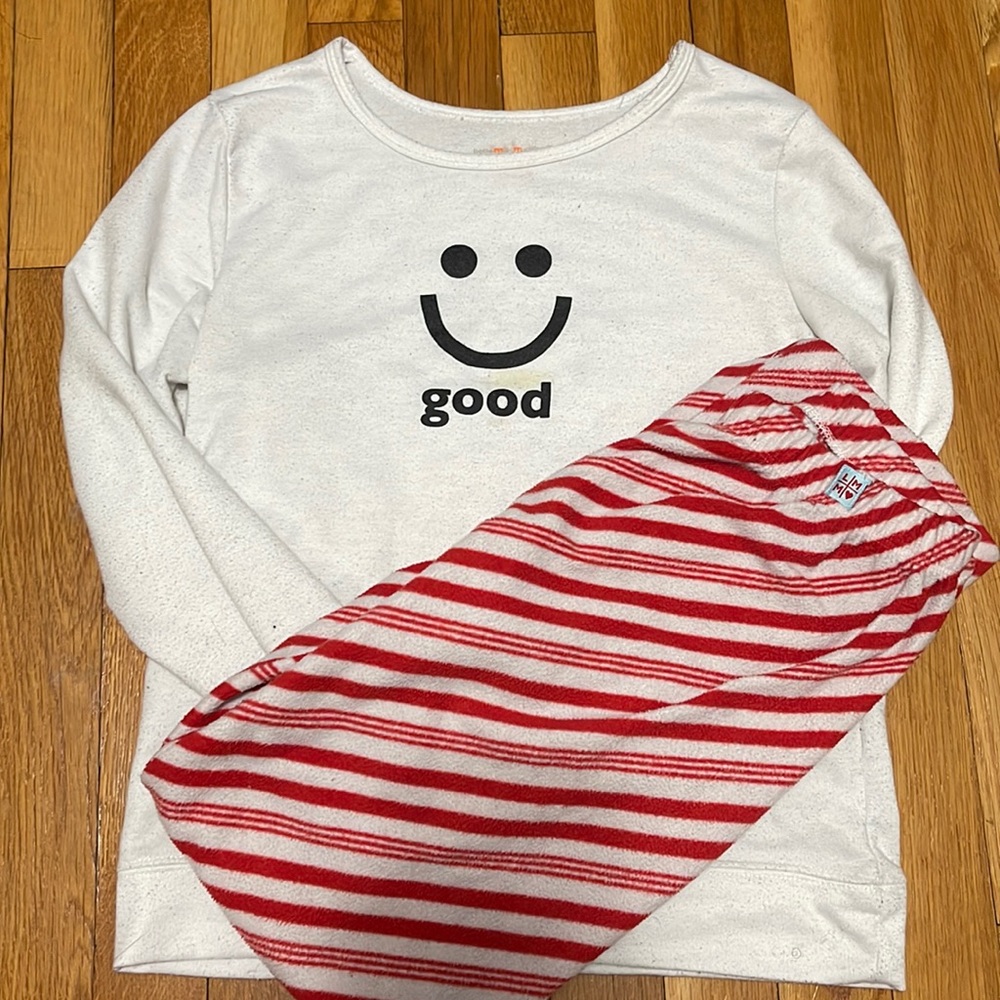 “Little Miss Matched” 2-Piece Christmas Pajama Set